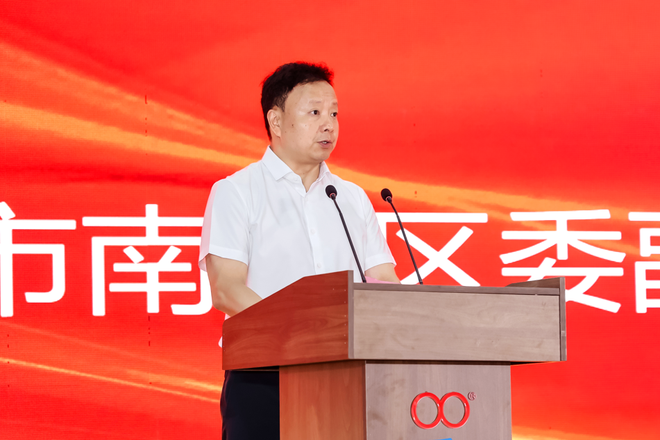 4區(qū)領(lǐng)導(dǎo).png